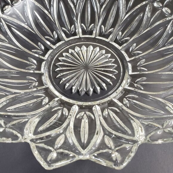 Federal Glass Bowl Petal Clear 10 1/4" Vintage 1960s Flower Shaped Fruit Bowl - Picture 2 of 4
